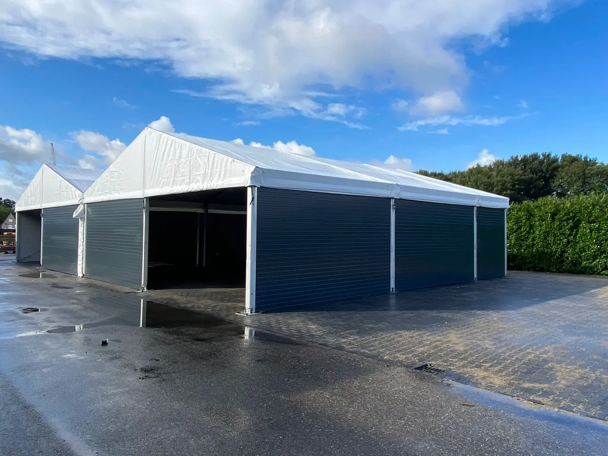 Uitbeelding Glimmend offset Aluminium tent huren of kopen | Donselaar Structures
